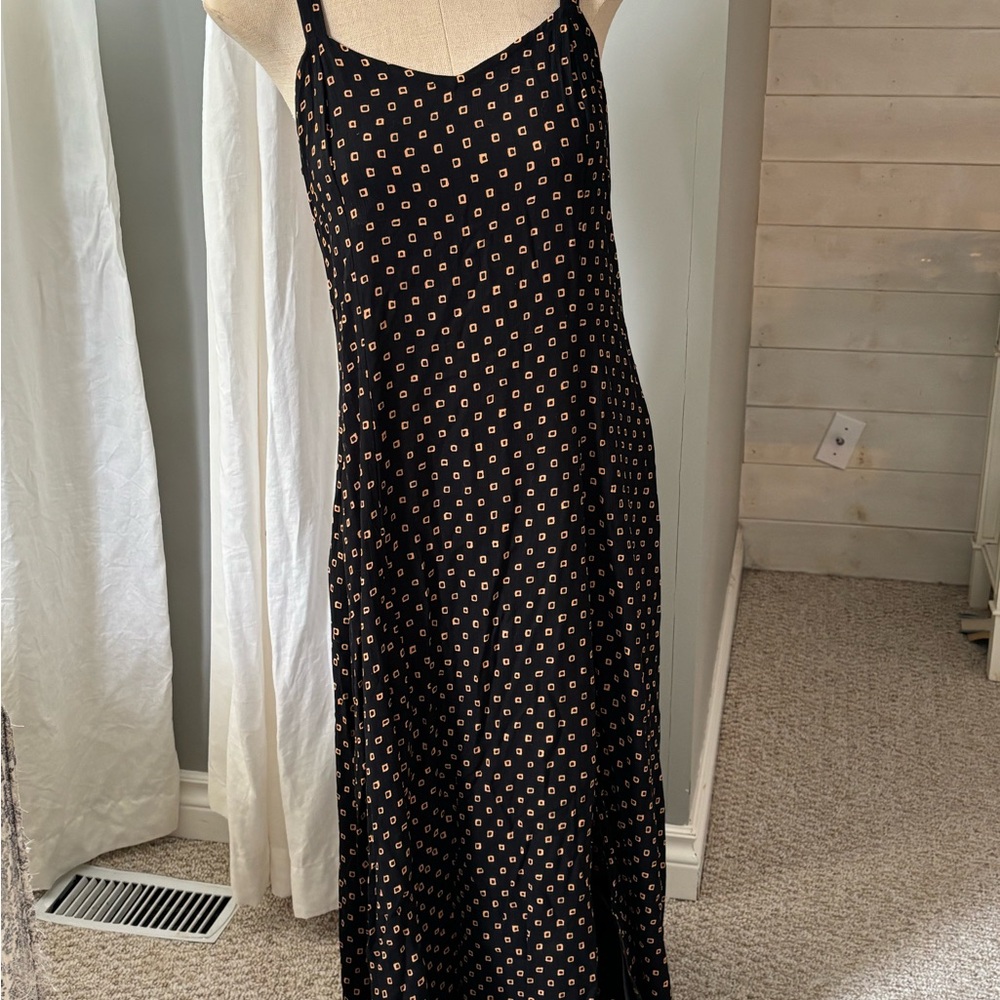 Elegant Black and Gold Women's Dress